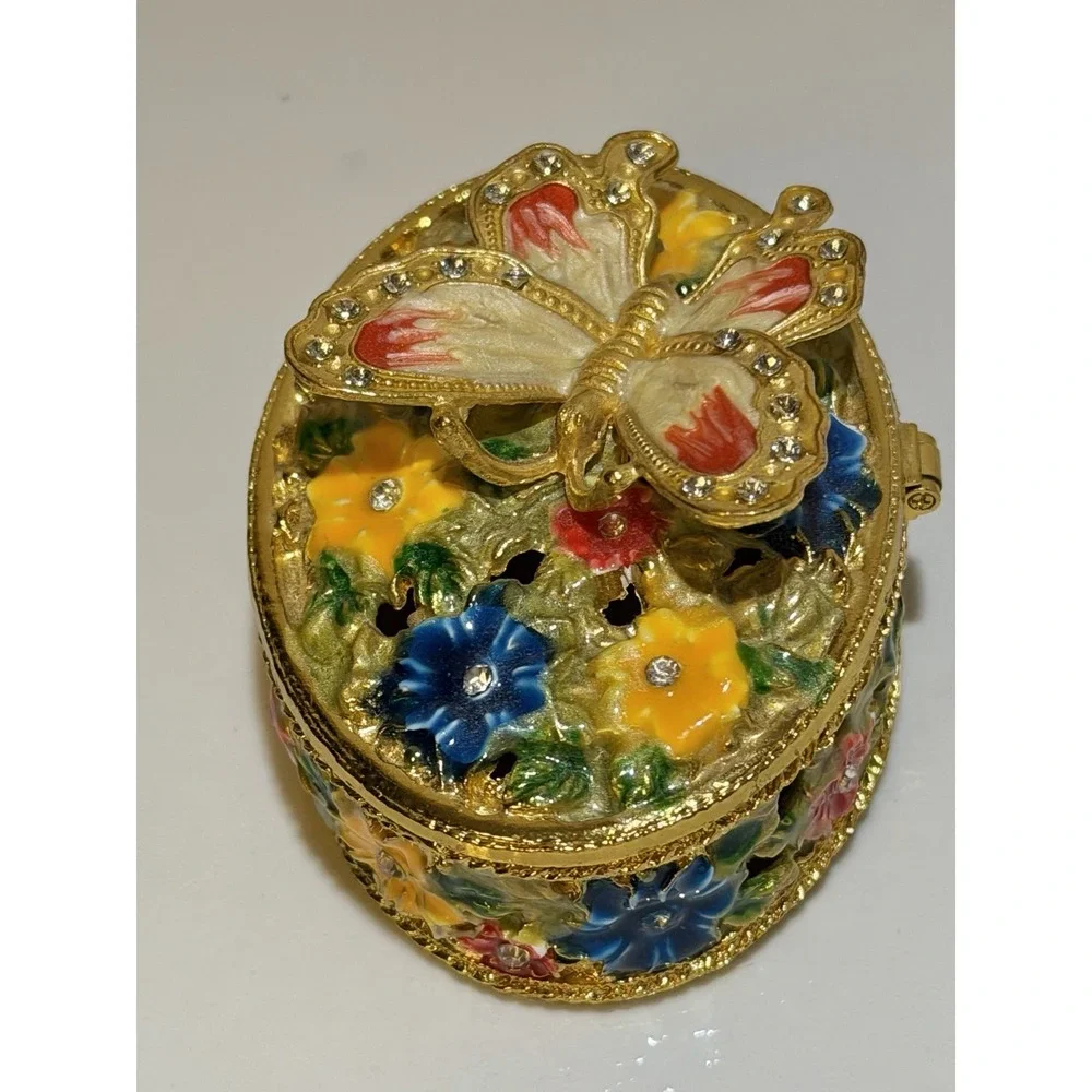 Butterfly & Flowers Trinket Box Gold Jewely Small Magnetic Closure
